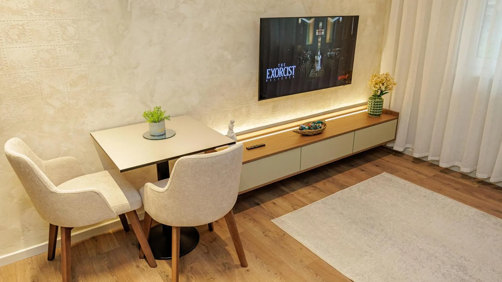 Your Spot Apartments تيرانا ألبانيا