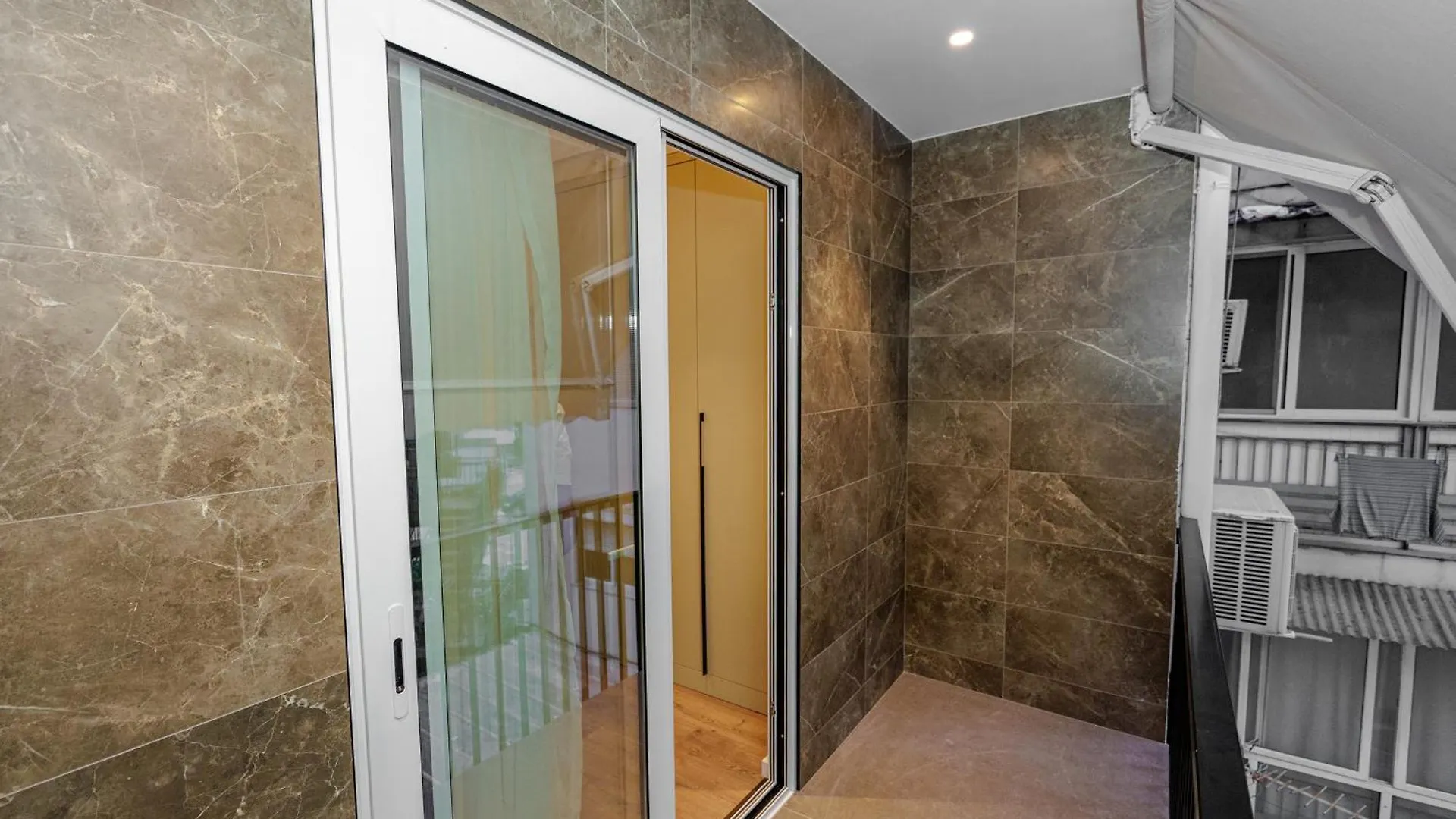 Your Spot Apartments تيرانا